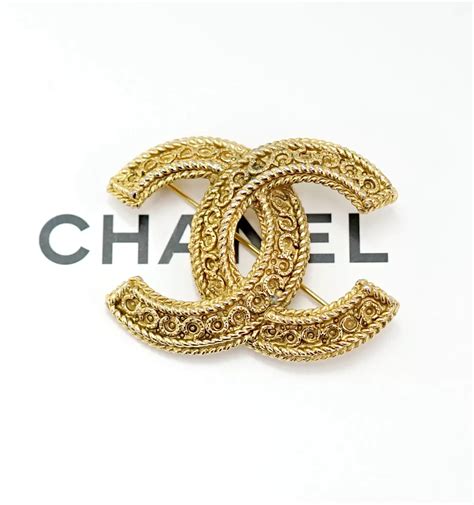 chanel tas met bloemen logo|chanel cc logo history.